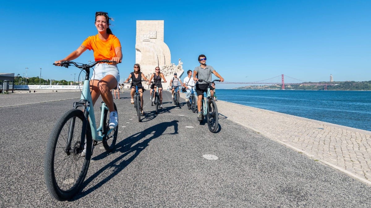 8lGo bike tour from lisbon downtown to belem