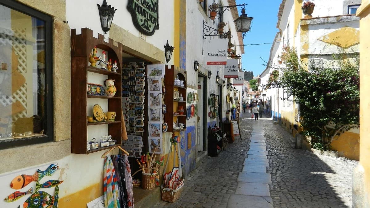 Óbidos Walking Tour – Medieval Tales & Secret Spots