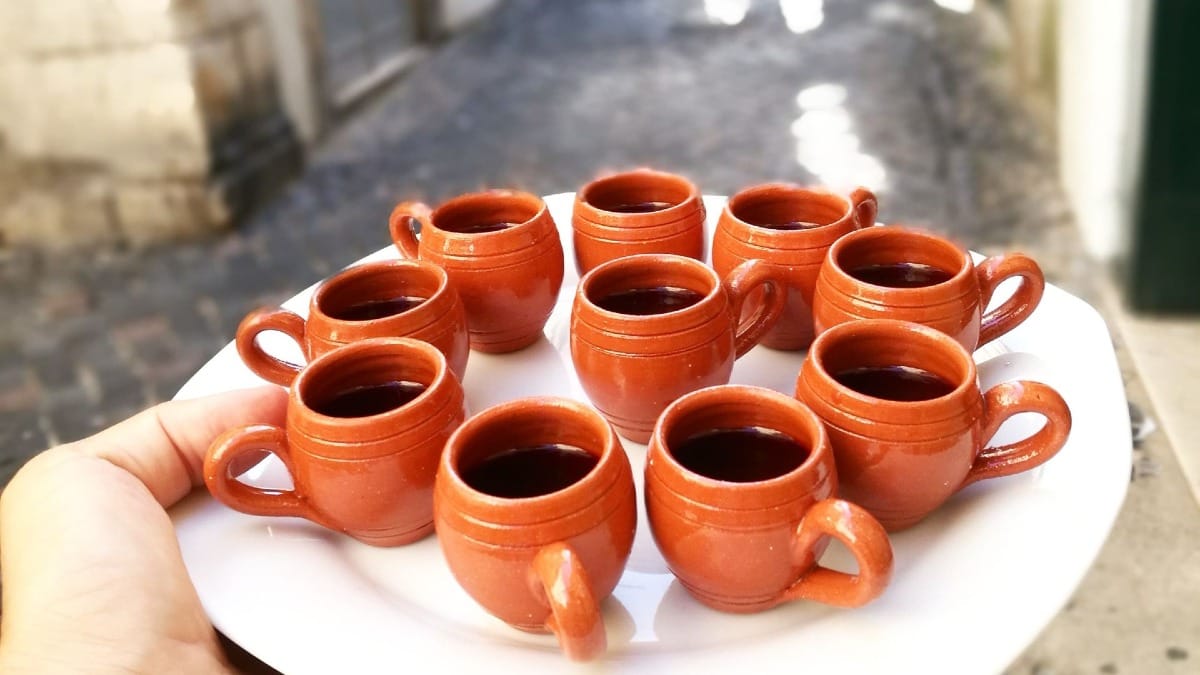 eF2e lisbon food tour traditional ginjinha