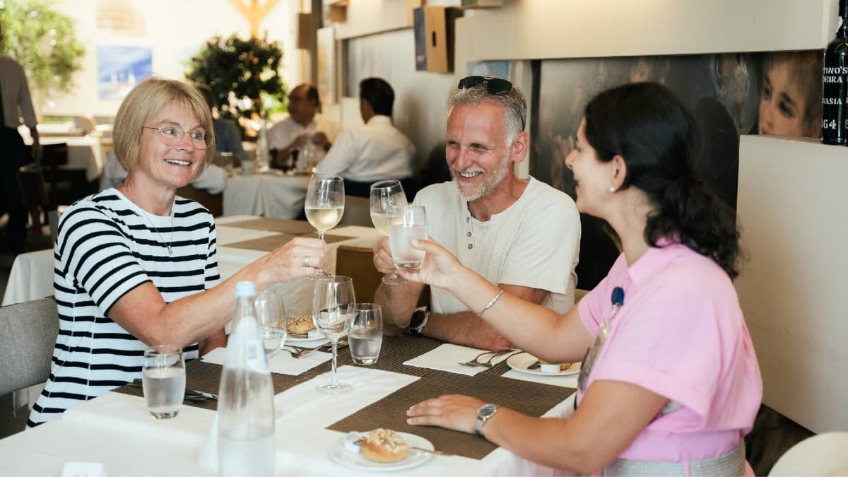 Tour Gastronómico Premium en Funchal con Vino y Alta Cocina