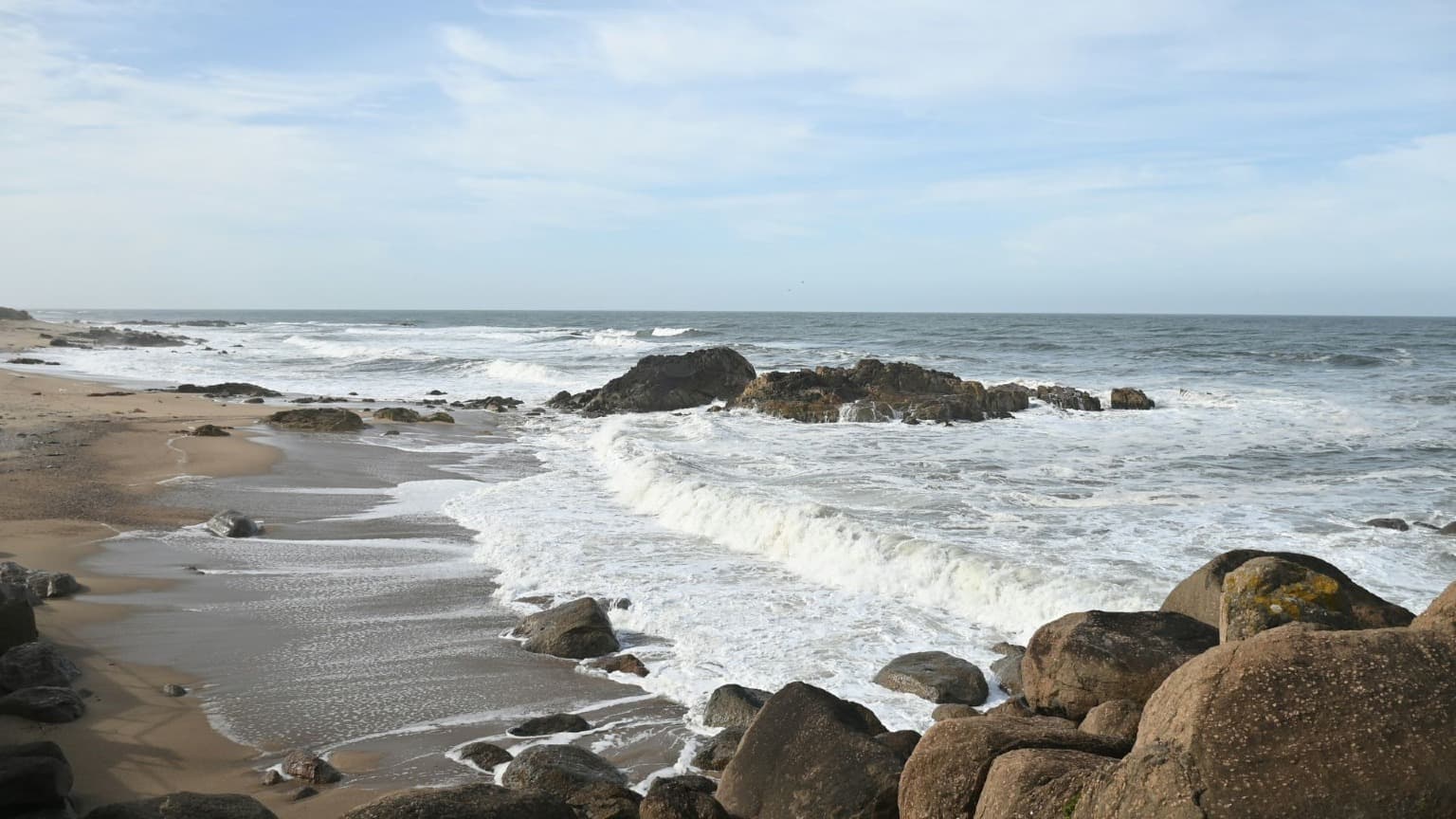 Image of the ocean at Porto's Homem do Leme Beach