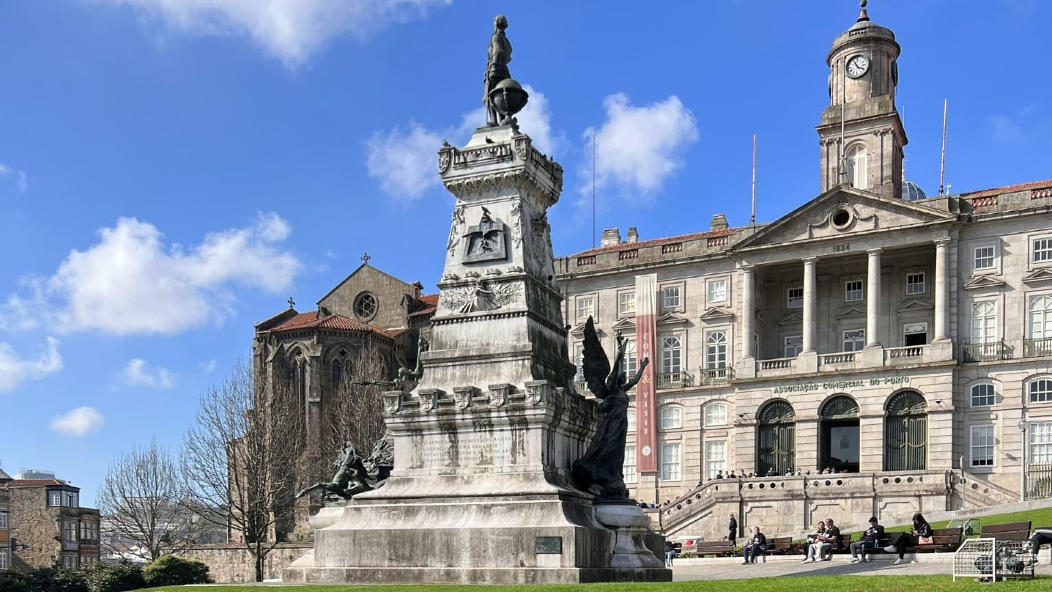 Image of the Palacio da Bolsa and São Francisco Church