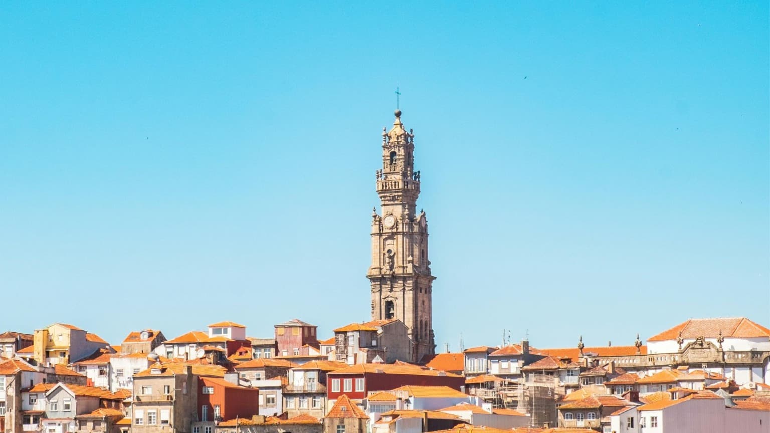 Image of the iconic Clerigos Tower