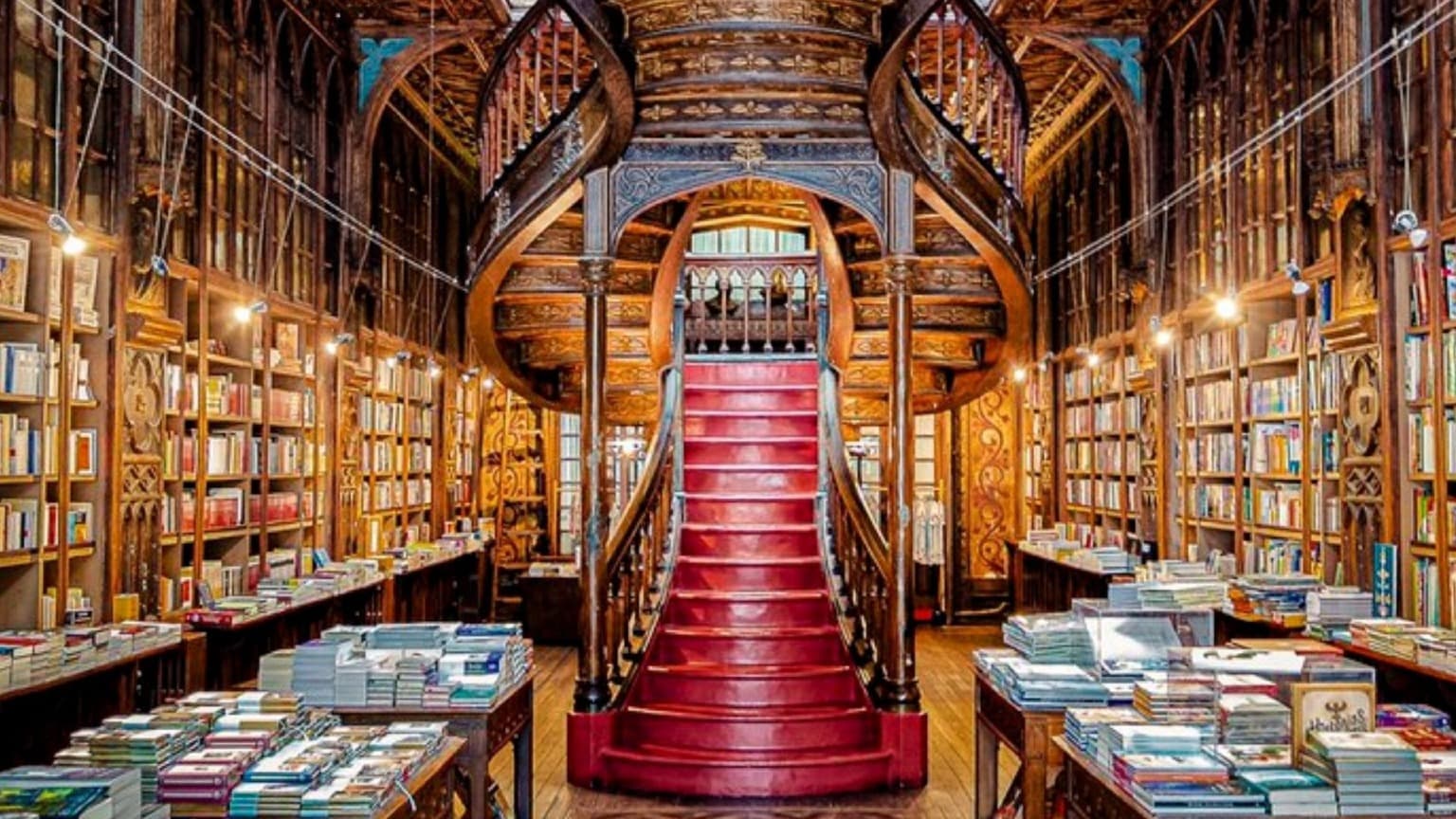 Image of the interior of the Iconic Livraria Lello